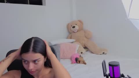 Juli C online show from 12.14.25