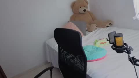 Snapshot of valerihouse_ chatting on 05.14.26 valerihouse_ online show from 05.14.26