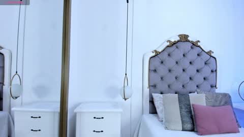 Snapshot of valerith_vega chatting on 12.18.24   online show from 12.18.24