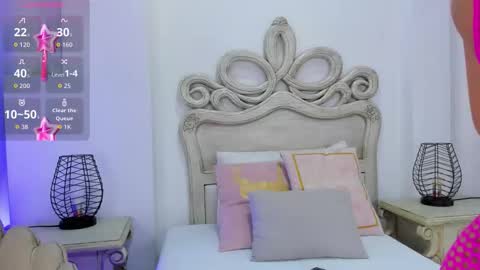 Snapshot of valerith_vega chatting on 10.14.25   online show from 10.14.25