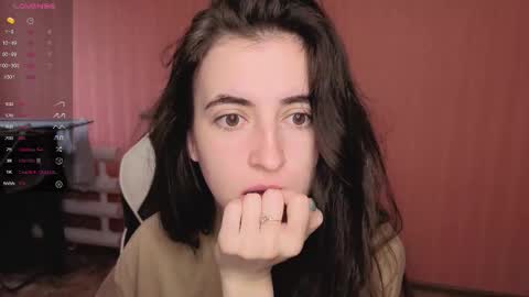 Snapshot of valeritiio chatting on 09.22.25 valeritiio online show from 09.22.25