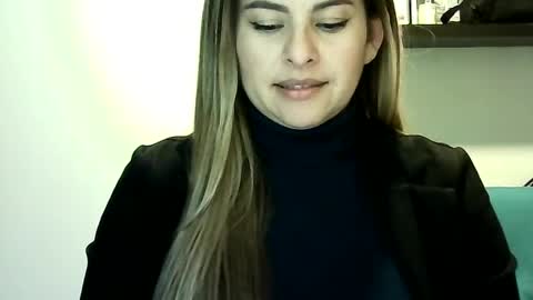 Snapshot of valery__rouse_ chatting on 07.15.26 Valery online show from 07.15.26