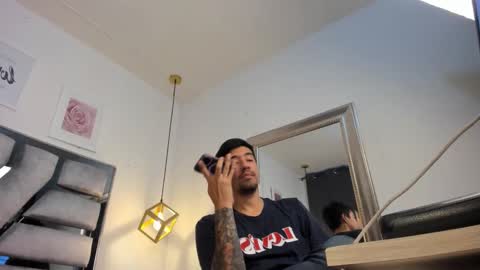 Snapshot of valery_and_dani_ chatting on 12.16.25 Valery and Dani online show from 12.16.25