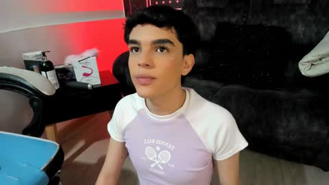 Snapshot of valery_hil chatting on 01.19.25 Thomy online show from 01.19.25