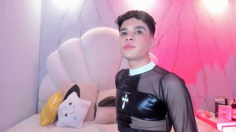 Snapshot of valery_hil chatting on 01.26.25 Thomy online show from 01.26.25