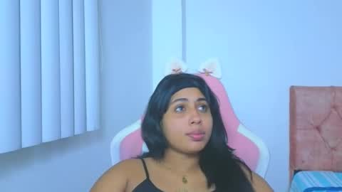 Snapshot of valery_lovex_ chatting on 10.15.25 valery_lovex_ online show from 10.15.25