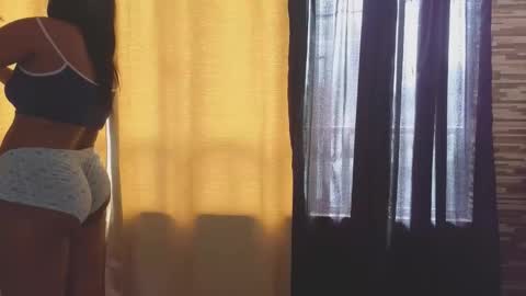 Snapshot of valery_lovex_ chatting on 12.14.25 valery_lovex_ online show from 12.14.25