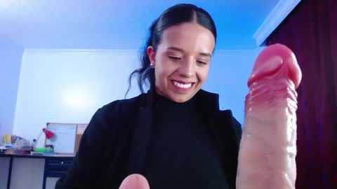 Snapshot of valery_meer_ chatting on 09.09.25 Valeria online show from 09.09.25