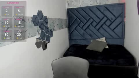 VALERY MORE online show from 01.08.26