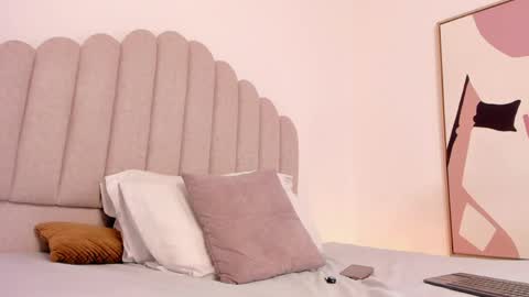 Snapshot of valery_santorini chatting on 04.23.26 VALERY online show from 04.23.26