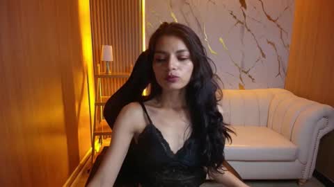 Snapshot of valery_tf chatting on 11.06.25 Valery online show from 11.06.25