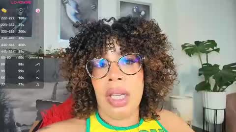 Snapshot of valeryharriz chatting on 07.19.26 valeryharriz online show from 07.19.26