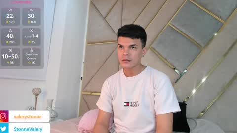 Valery Stonne  online show from 02.25.25