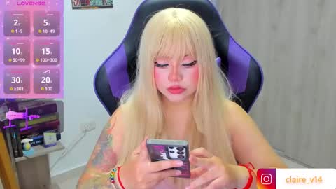 Snapshot of valkyrie_claire chatting on 03.12.25 Valkyrie claire online show from 03.12.25