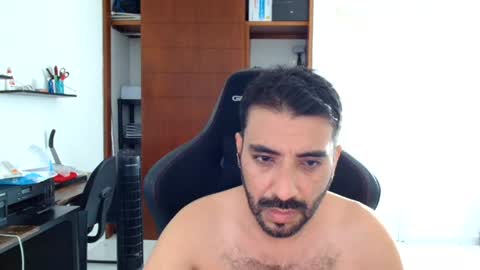 Snapshot of vallartamexi chatting on 07.27.26 Roberto Carlos online show from 07.27.26