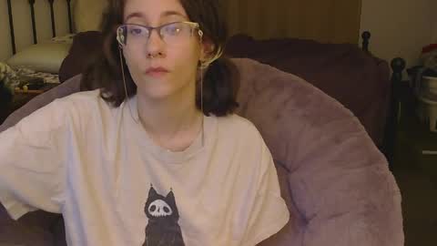 Snapshot of valleriestarr chatting on 04.30.26 Vallerie Starr online show from 04.30.26