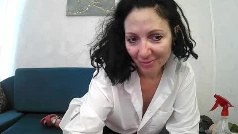 Snapshot of valleriwind chatting on 07.20.26 ValleriWind online show from 07.20.26