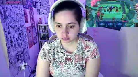 Snapshot of vallolet1_ chatting on 10.09.25 Im Violet online show from 10.09.25
