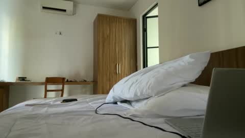 valure_lera online show from 09.23.25