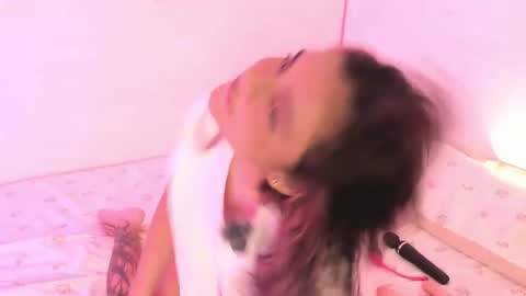 valy_shyness online show from 10.10.25