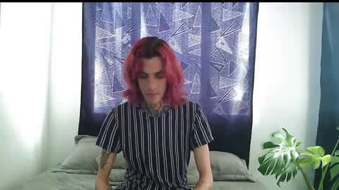 Snapshot of vamp_noah chatting on 12.01.24 Vamp Noah and Dan online show from 12.01.24