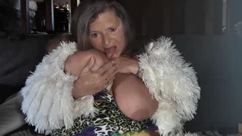 vampwoman online show from 01.30.25