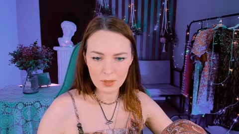 Snapshot of vandarossi chatting on 12.26.24 Vanda online show from 12.26.24