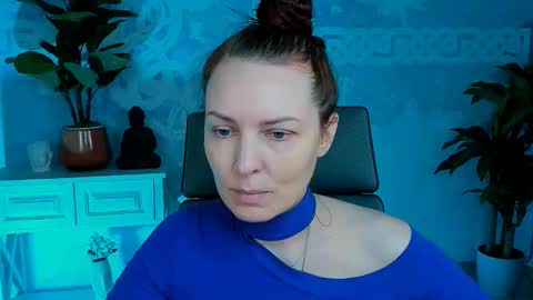 Snapshot of vandarossi chatting on 09.26.25 Vanda online show from 09.26.25