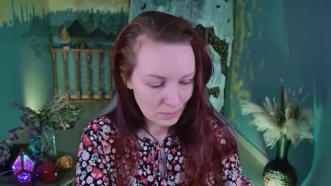 Snapshot of vandarossi chatting on 10.28.25 Vanda online show from 10.28.25