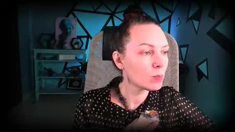 Snapshot of vandarossi chatting on 11.08.25 Vanda online show from 11.08.25