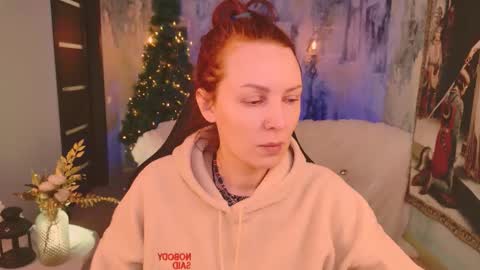 Snapshot of vandarossi chatting on 12.15.25 Vanda online show from 12.15.25