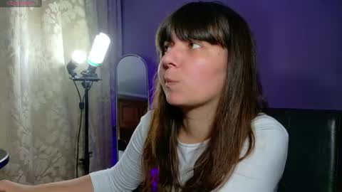 Snapshot of vandifive chatting on 07.27.26 Vandi online show from 07.27.26