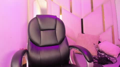 Vane online show from 04.18.26