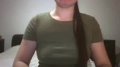 Snapshot of vanesajewel chatting on 03.10.25 VanesaJewel online show from 03.10.25