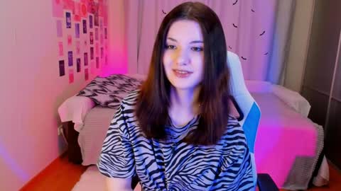 Snapshot of vanessa_brills chatting on 02.08.25 Vanessa online show from 02.08.25