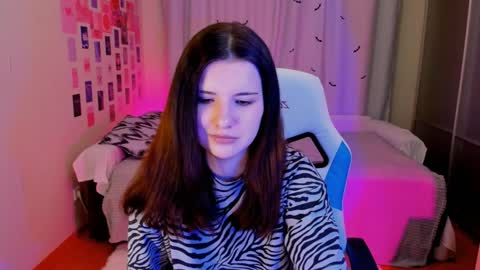 Snapshot of vanessa_brills chatting on 02.08.25 Vanessa online show from 02.08.25
