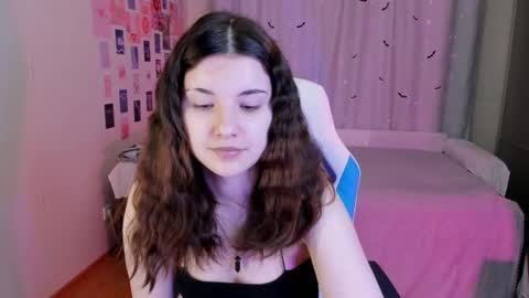 Snapshot of vanessa_brills chatting on 02.18.25 Vanessa online show from 02.18.25