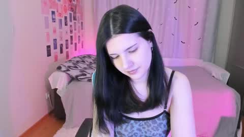 Snapshot of vanessa_brills chatting on 02.23.25 Vanessa online show from 02.23.25