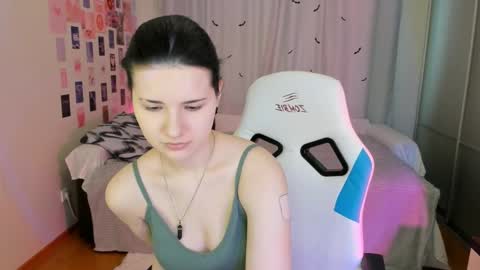 Snapshot of vanessa_brills chatting on 03.09.25 Vanessa online show from 03.09.25