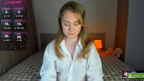 Vanessa Maes online show from 02.10.25