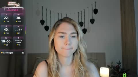 Vanessa Maes online show from 12.17.25