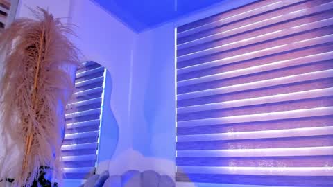 Vanessa Novvoa online show from 01.12.25