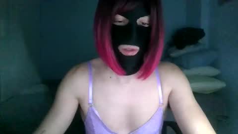 Snapshot of vanessacd chatting on 11.21.25 vanessacd online show from 11.21.25