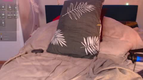 Vanessa follow me -  I will answer you there at any time online show from 01.09.25