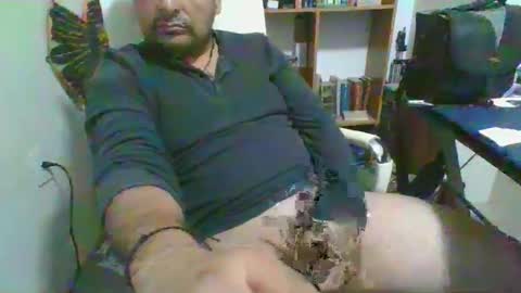 Snapshot of vangelux chatting on 12.01.24 Arcangel online show from 12.01.24