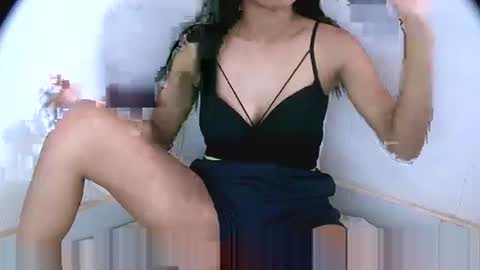 Snapshot of vanih27 chatting on 02.23.26 vanih27 online show from 02.23.26