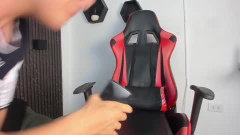 vanilla_hot_ online show from 02.26.25