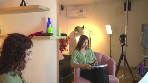 vanilla_hot_ online show from 11.14.25