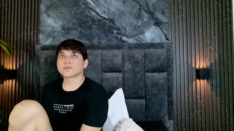 vanilla_hot_ online show from 11.18.25