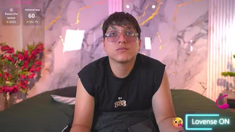 vanilla_hot_ online show from 12.14.25